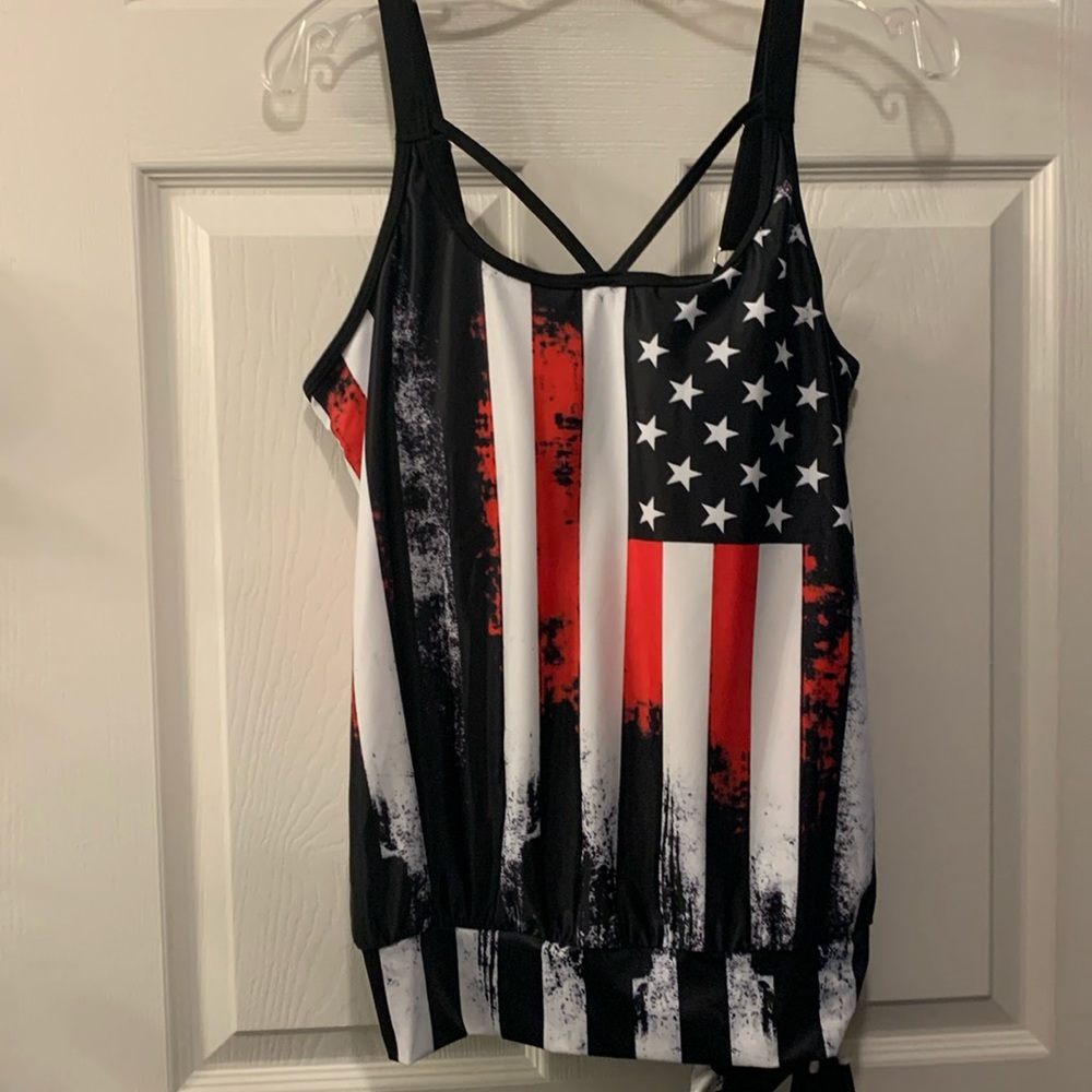 NEW-SWIM TOP SZ L BLACK/RED/WHITE STARS-STRIPES BLOUSON/SIDE TIE NWOT—PADS